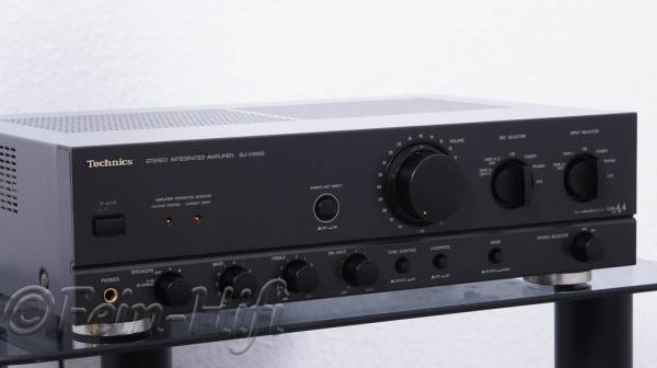 Zeigt die Seitenansicht-Links von Technics SU-VX500 S