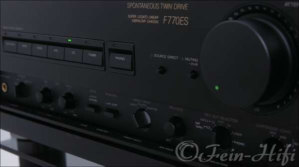 Sony TA-F770 ES High-End Vollverstärker mit Holzseitenteile