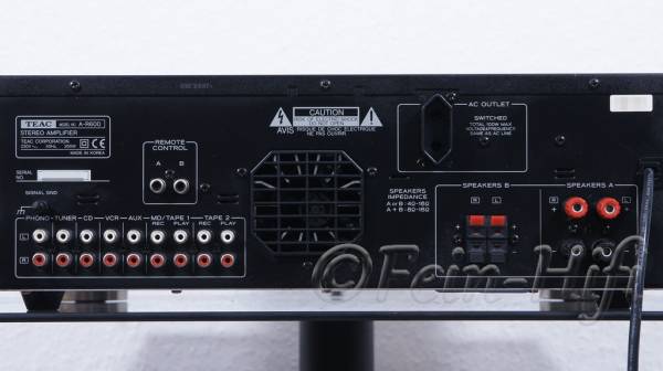 Zeigt die Extraansicht von TEAC A-R600