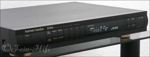 Zeigt die Seitenansicht-Links von Harman Kardon TU-9600 Highend Tuner