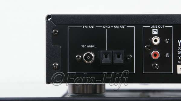 Yamaha TX-10 HiFi Tuner mit RDS im Midiformat