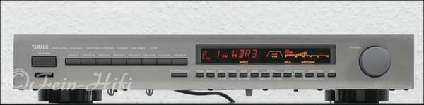 Zeigt die Frontansicht von Yamaha TX-930 RS S