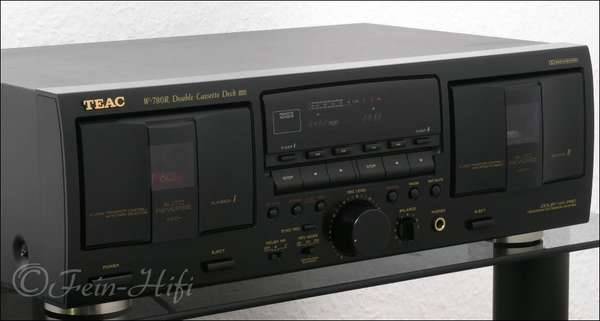 Zeigt die Seitenansicht-Links von TEAC W-870