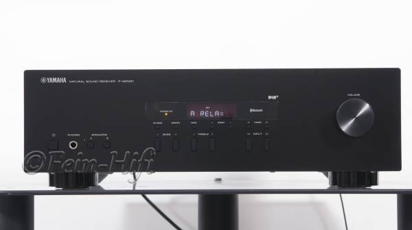 Yamaha R-S202D DAB+ Stereo Receiver