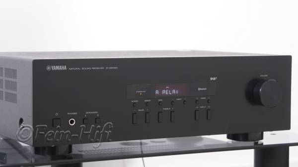 Yamaha R-S202D DAB+ Stereo Receiver