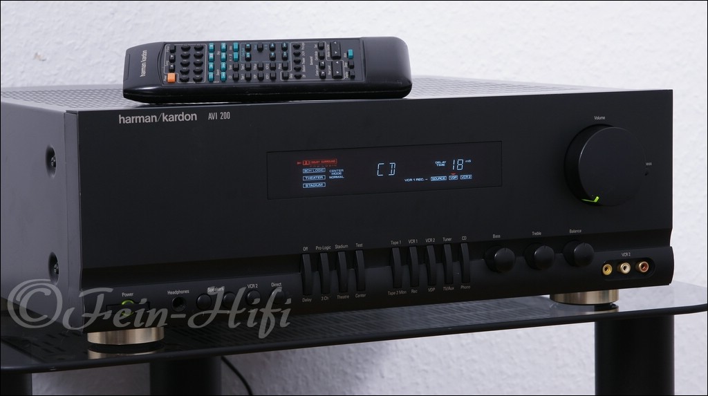 Harman Kardon AVI-200 Stereo / Surround AV Verstärker