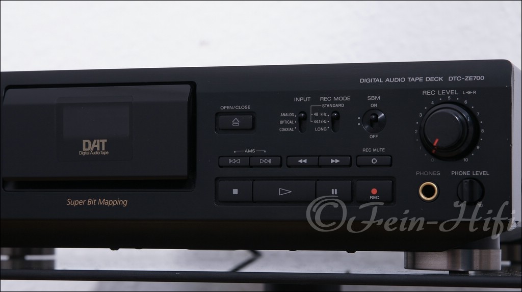 Sony DTCZE700 DAT Recorder gebraucht
