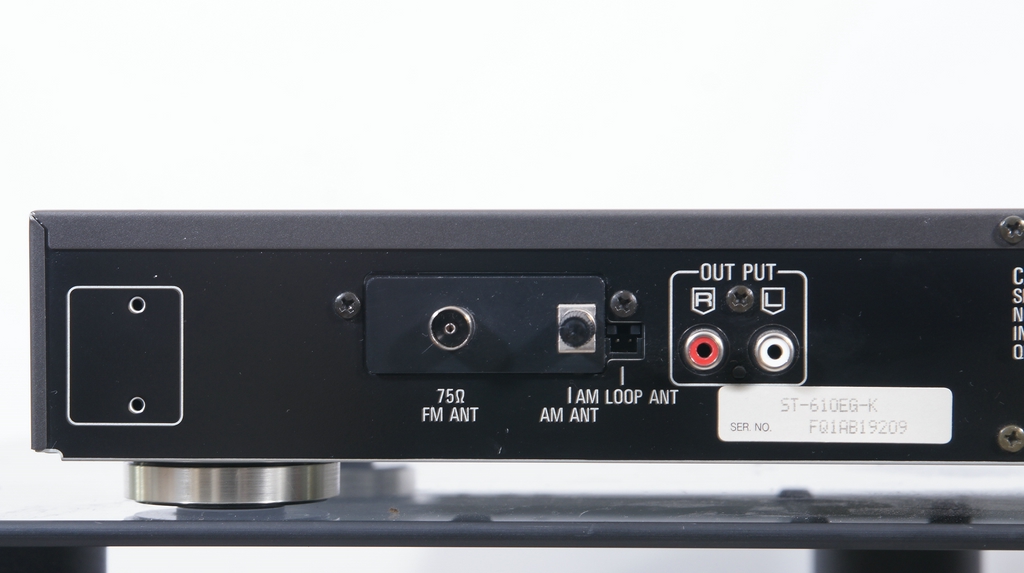 Technics ST-610 flacher analoger UKW/MW Stereo Tuner