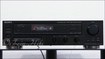 Zeigt die Frontansicht von Sony STR-AV 370 S