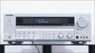 Zeigt die Frontansicht von Kenwood KRF-V7090D 7