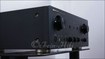 Zeigt die Seitenansicht-Rechts von Marantz PM-8000 H