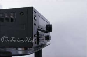 Zeigt die Seitenansicht-Rechts von Kenwood KRF-X 9060 D 6