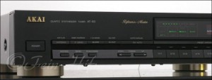 Zeigt die Detailansicht-Links von AKAI AT-93 S