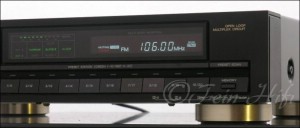 Zeigt die Detailansicht-Rechts von AKAI AT-93 S