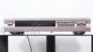 Zeigt die Frontansicht von Yamaha DDP-2 D