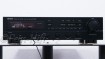 Zeigt die Frontansicht von Denon DRA-335R S