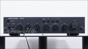 Zeigt die Frontansicht von Harman Kardon HK6350R Stereo Verstärker
