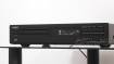 Zeigt die Seitenansicht-Rechts von Onkyo DX-7111 H