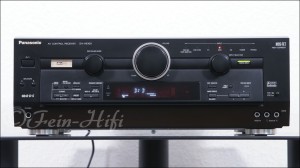 Zeigt die Frontansicht von Panasonic SA-HE100 D