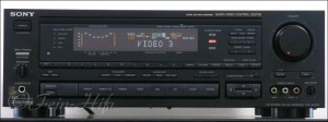 Zeigt die Seitenansicht-Links von Sony STR-AV1070 D