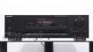 Zeigt die Frontansicht von Sony STR-GX 215 S