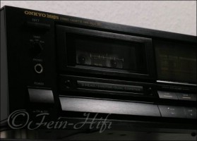 Zeigt die Rückseite von Onkyo TA-2570 I