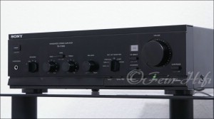 Zeigt die Rückseite von Sony TA-F300 S