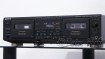 Zeigt die Seitenansicht-Rechts von Sony TC-WE805S H
