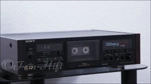 Zeigt die Seitenansicht-Links von Sony TC-K730 ES E