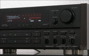 Zeigt die Detailansicht-Rechts von Sony TC-K890 ES H
