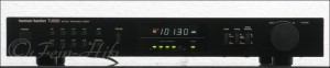 Zeigt die Frontansicht von Harman Kardon TU920 Stereo Tuner